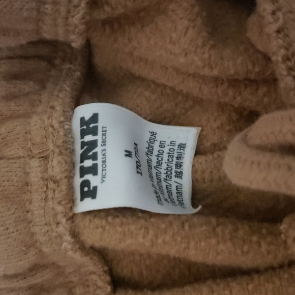 Medium - Picture 3 of 3